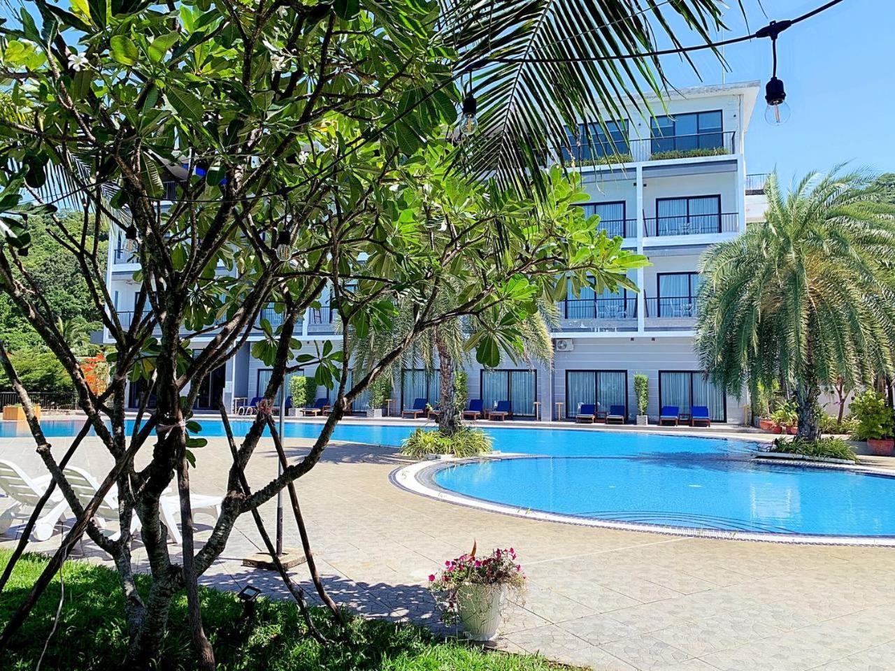 Kep Bay Hotel & Resort Exterior photo